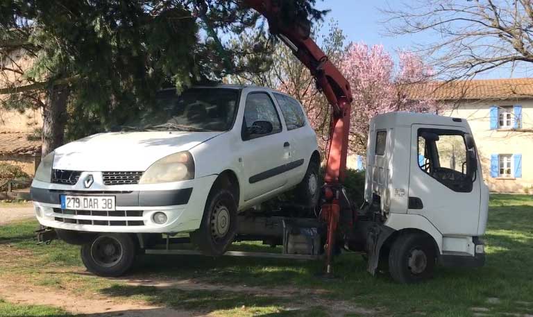 Enlèvement épave voiture en Isère